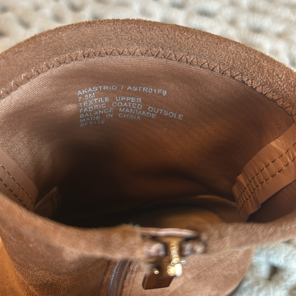 Anne Klein suede boots - Picture 7 of 13